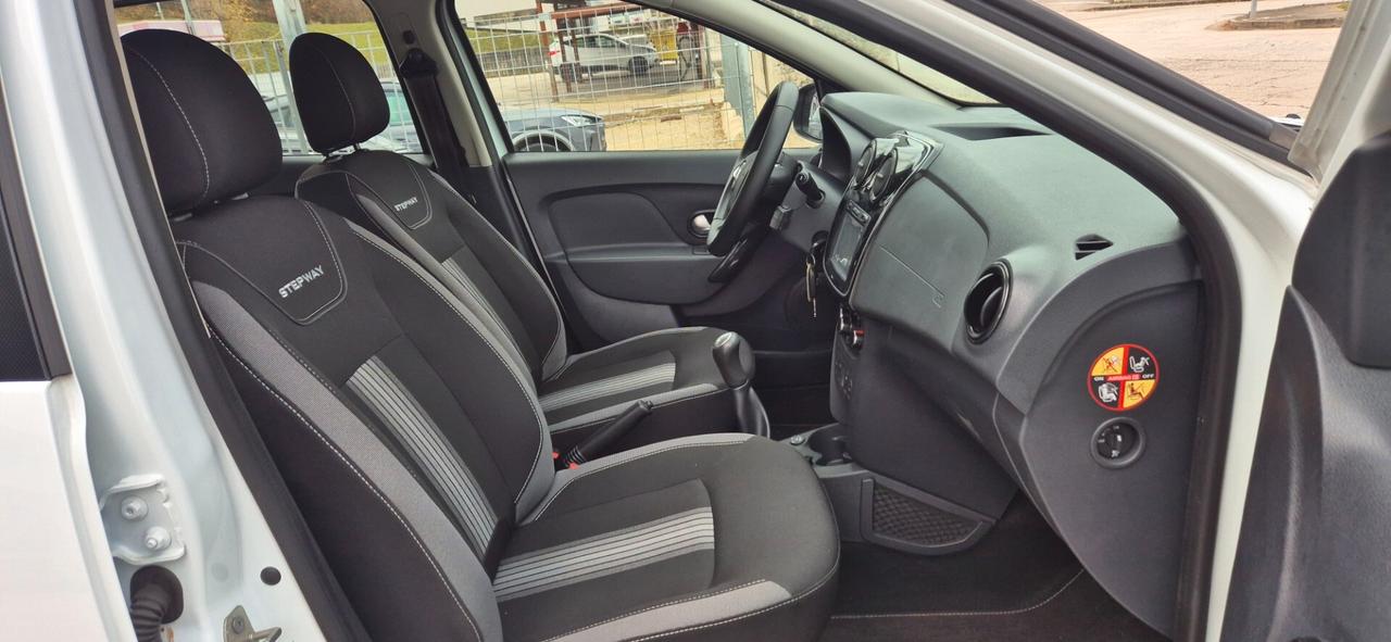 Dacia Sandero Stepway Turbo GPL 90 CV NEOPATENTATI