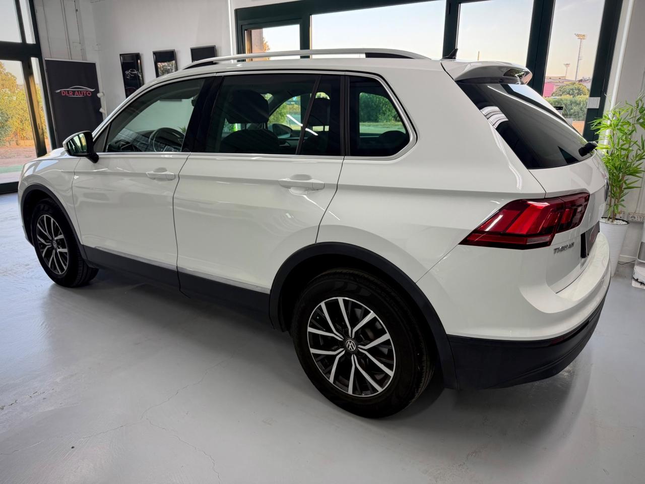 Volkswagen Tiguan 2.0 TDI SCR DSG 4MOTION Business BMT