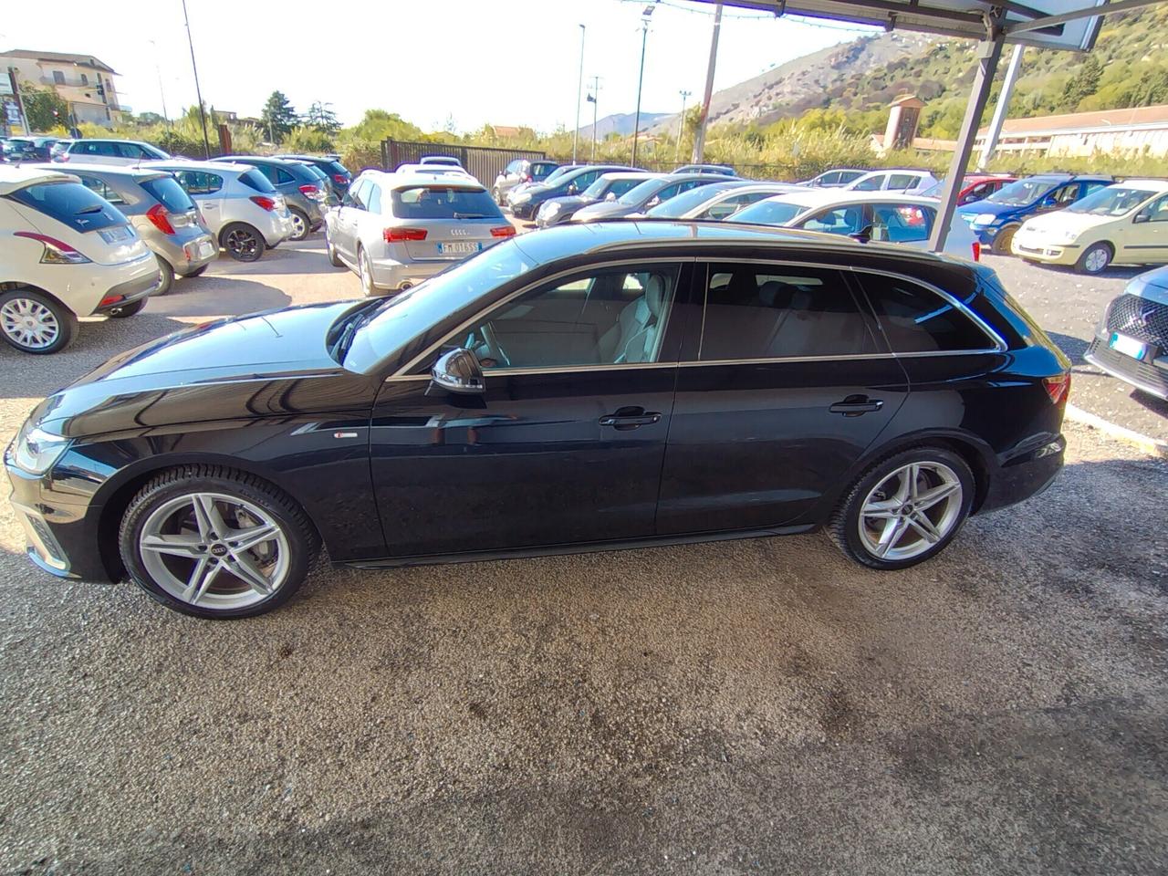 Audi A4 Avant 40 TDI quattro S tronic line edition