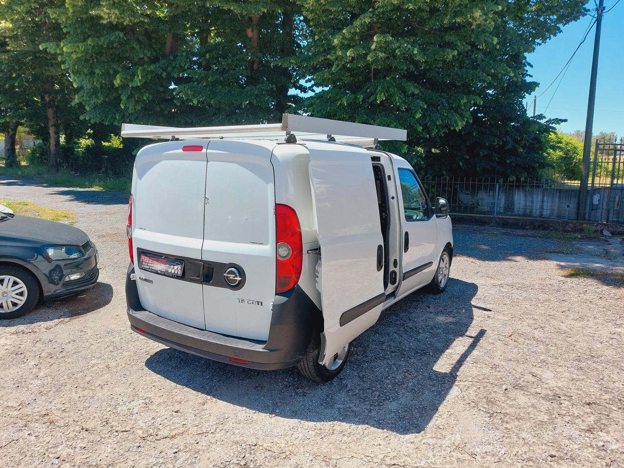 Opel Combo Cargo 1.6 CDTI 105CV - 2014