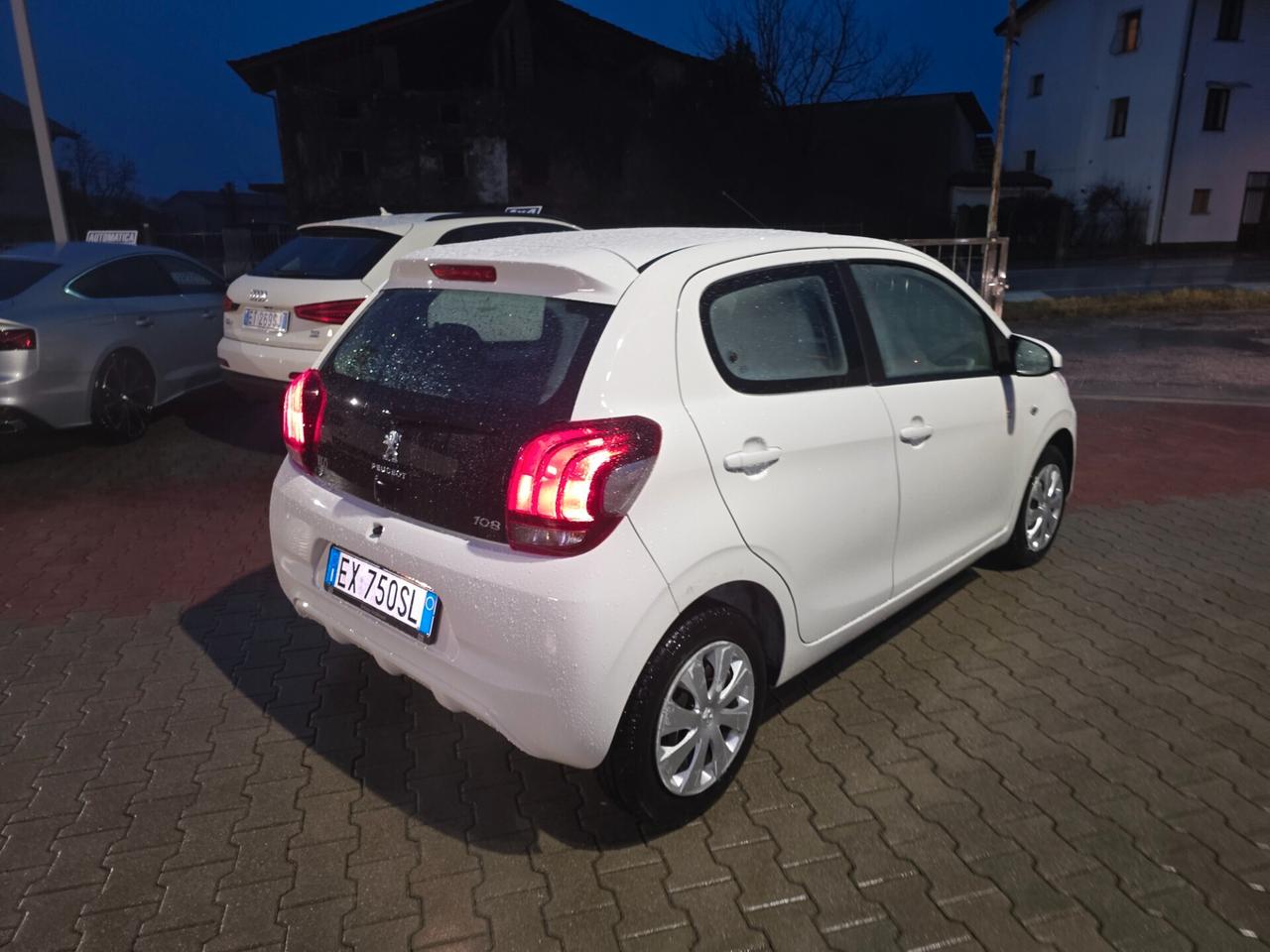 Peugeot 108 1.0 68cv 5 porte Allure TOP! Perfetta e garantita 12M