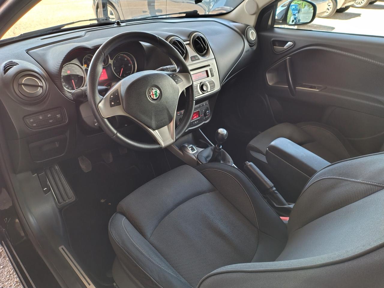 Alfa Romeo MiTo 1.3 JTDm-2 95 CV S&S Distinctive Sport Pack