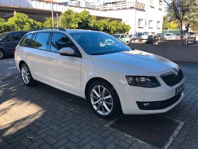 Skoda Octavia W 1.6 TDI 110cv Executive Plus - N1