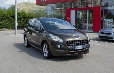 PEUGEOT 3008 1.6 HDi 110CV cambio robotizzato Tecno