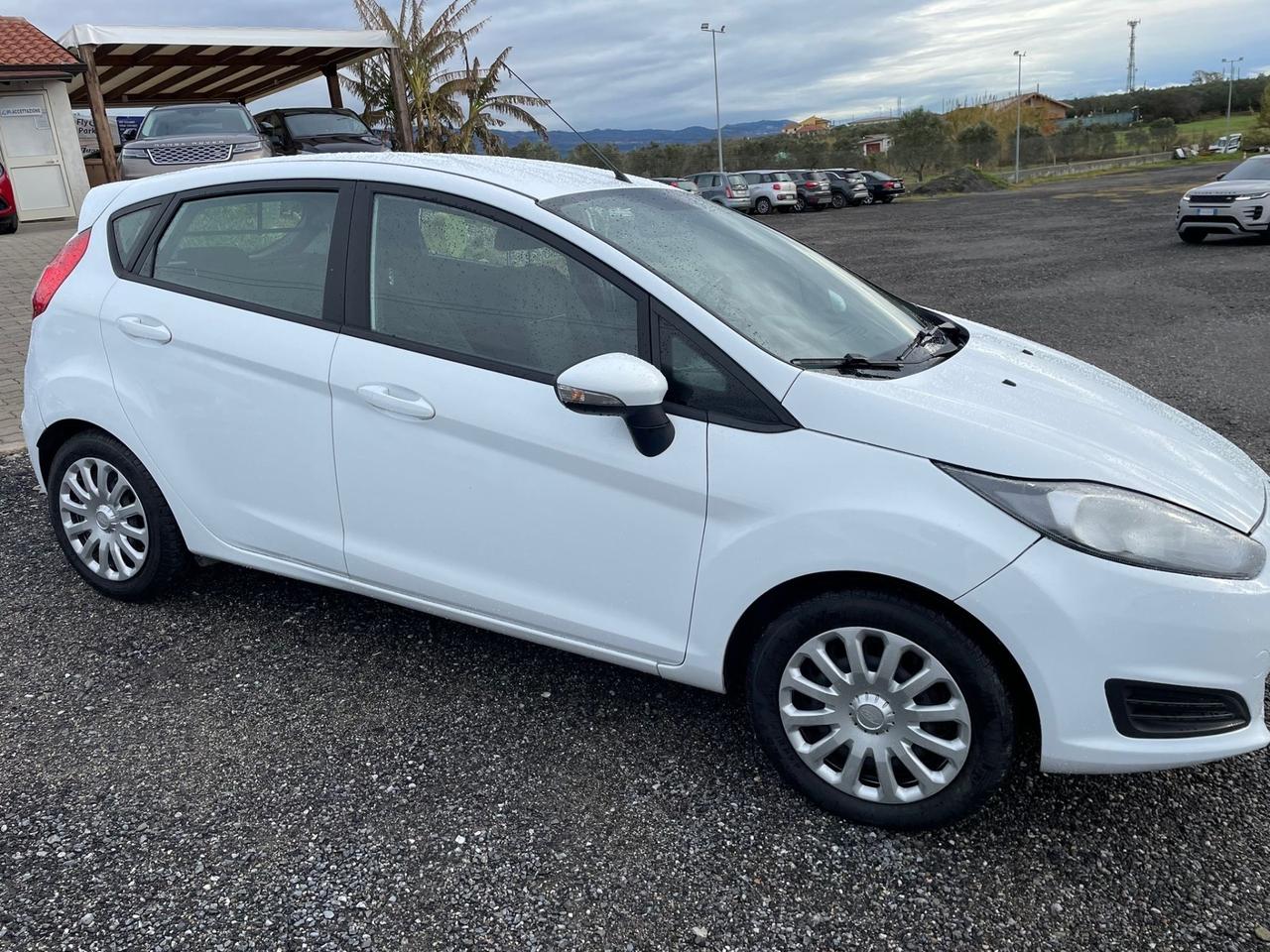 Ford Fiesta 1.5 TDCi PLUS 75CV 5 porte N1