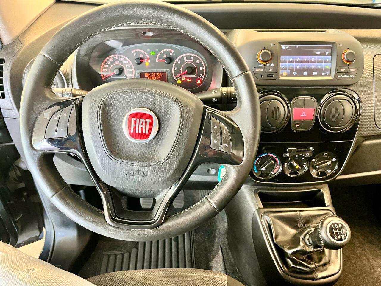 Fiat Qubo 1.3 MJT 95 CV Trekking-NEOPATENTATI-