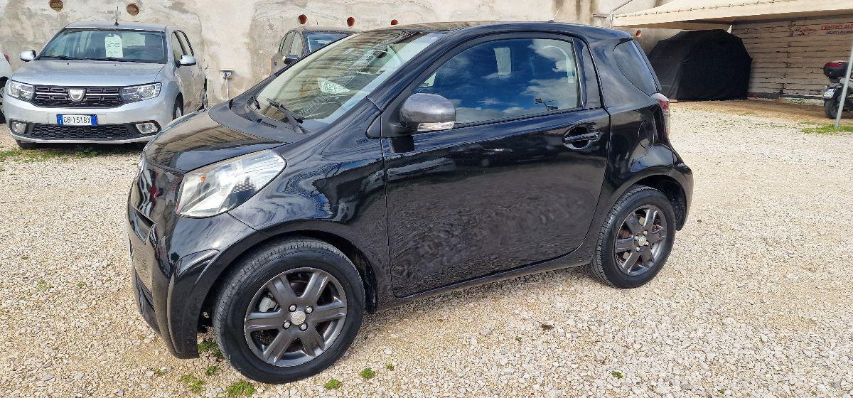 TOYOTA iQ 1.0 Sol