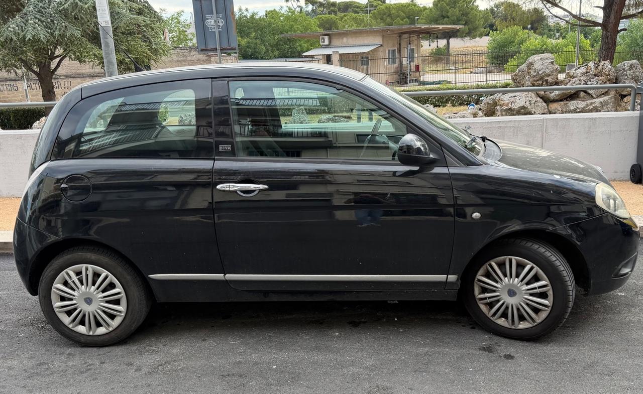 Lancia Ypsilon 1.3 Multijet 75CV