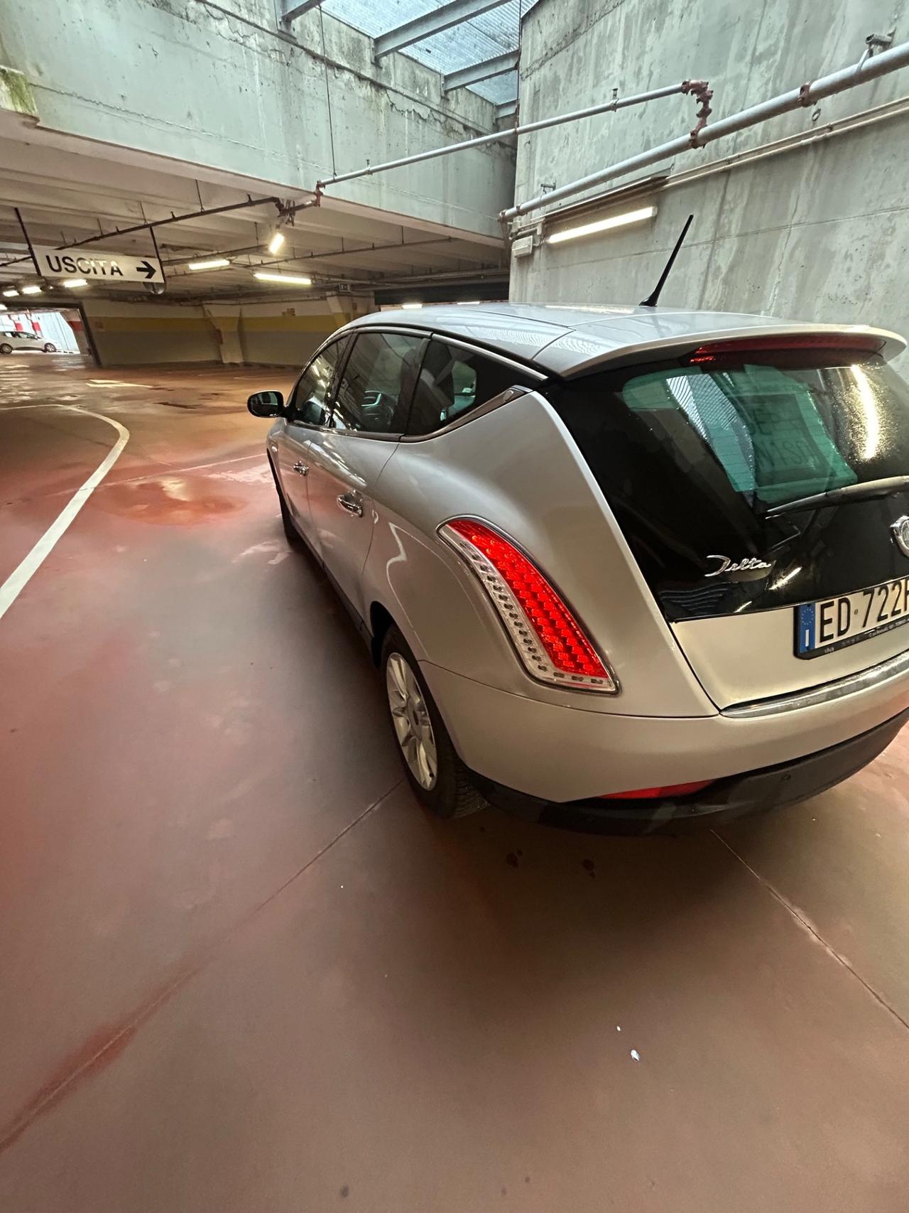 Lancia Delta 1.6 MJT DPF Selectronic Argento