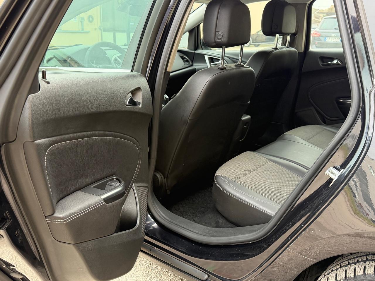 Opel Astra 1.7 CDTI 110CV Sports Tourer Cosmo Neopatentato