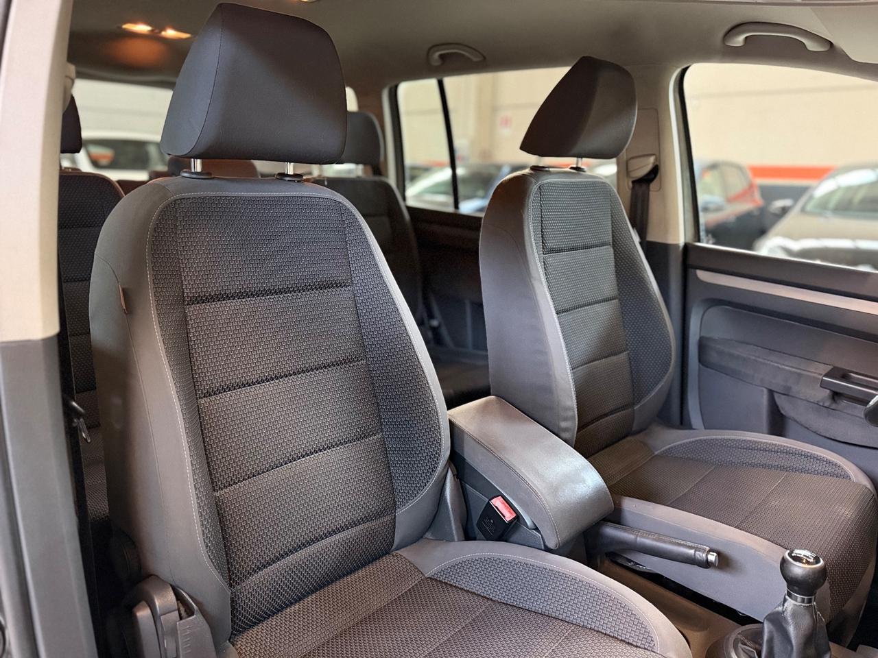 Volkswagen Touran 1.6 TDI Comfortline 7 POSTI NEOPATENTATI