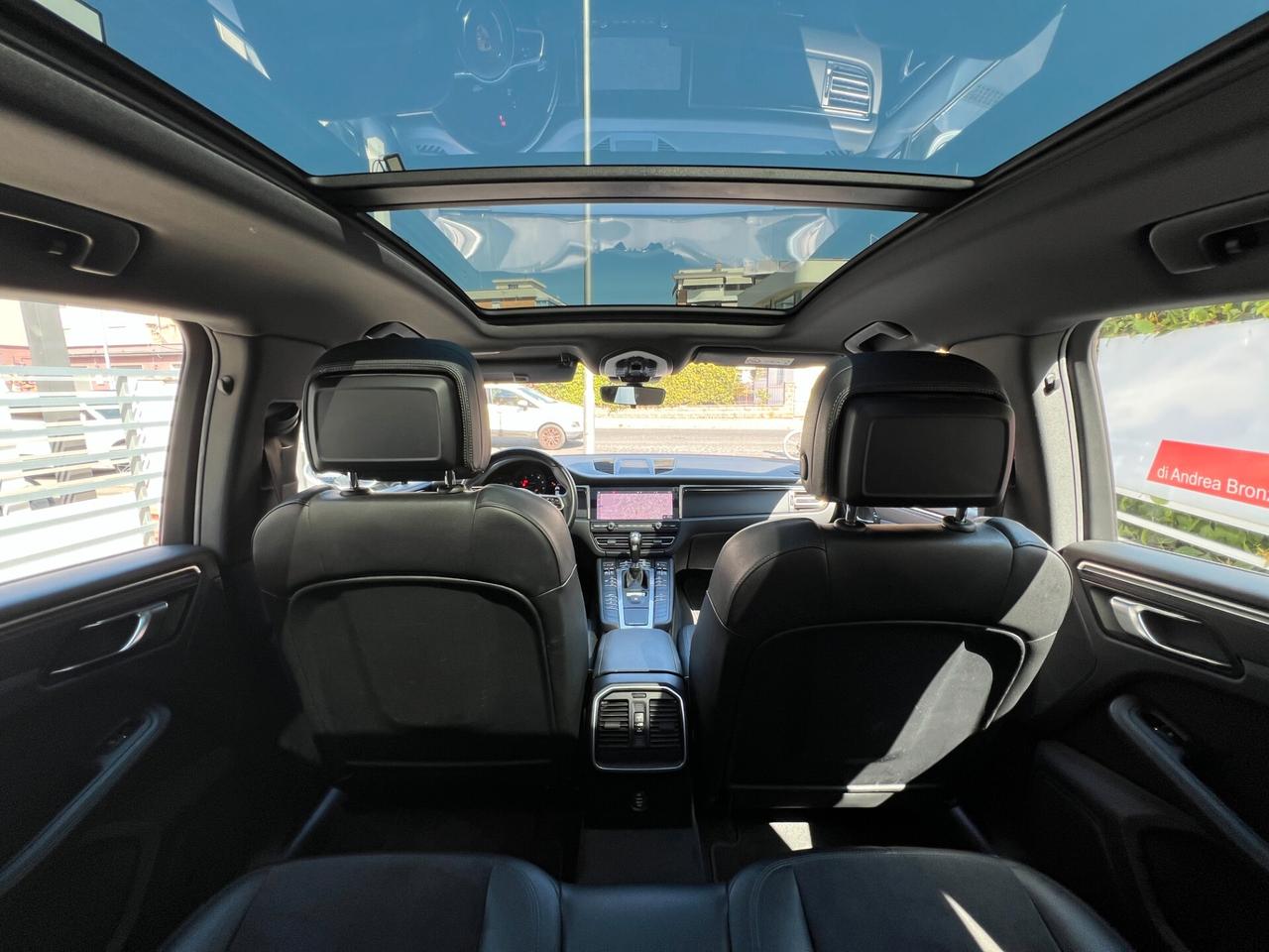 Porsche Macan 2.0 245cv Tetto PASM 111 Controlli Porsche Service Porsche