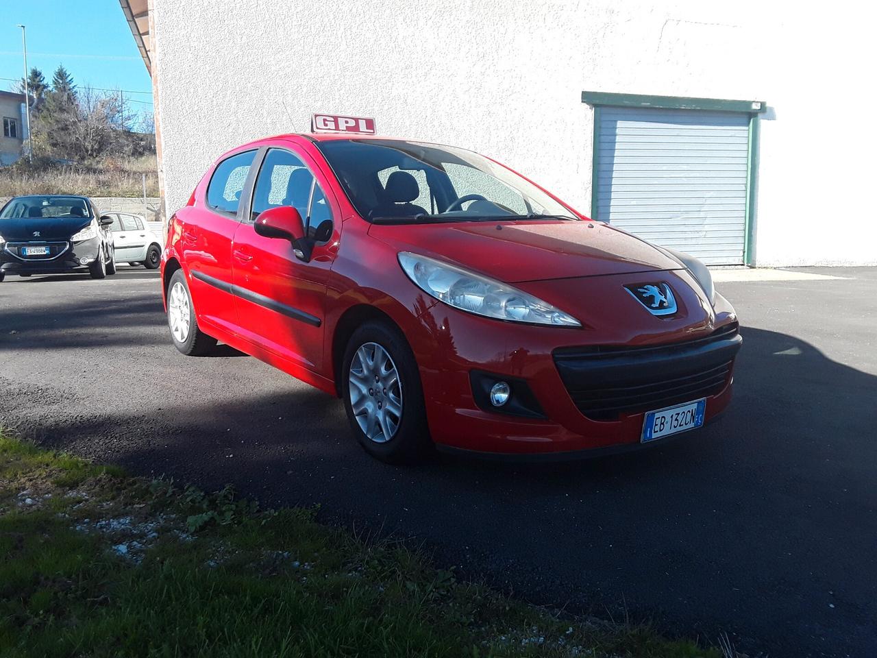 Peugeot 207 1.4 8V 75CV 5p. X Line ECO GPL