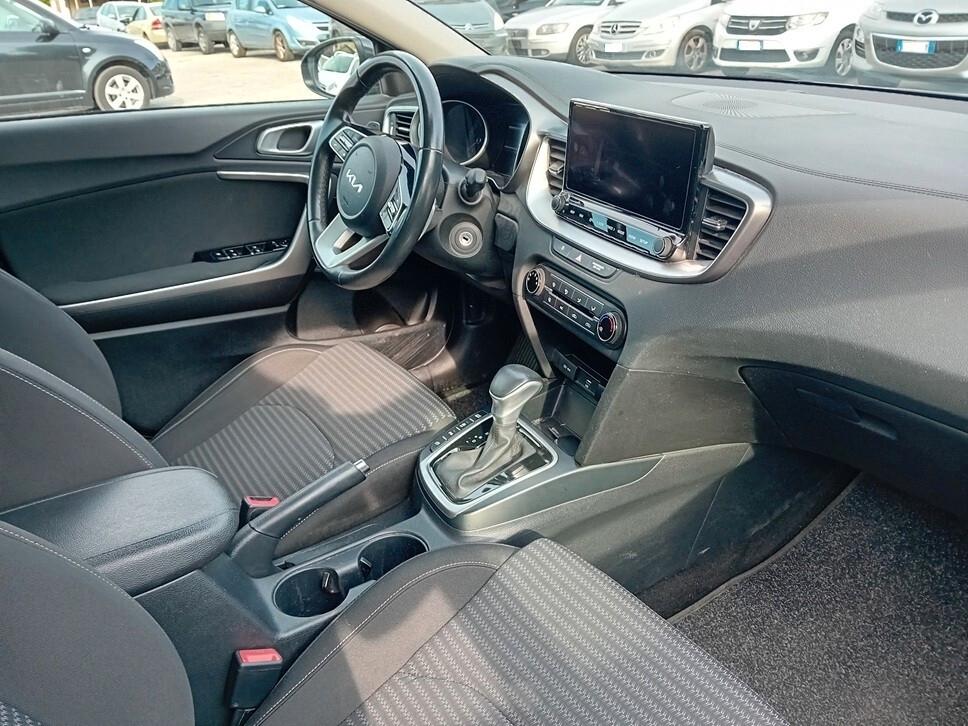 Kia Ceed 1.6 CRDi 136 CV MHEV DCT SW Business