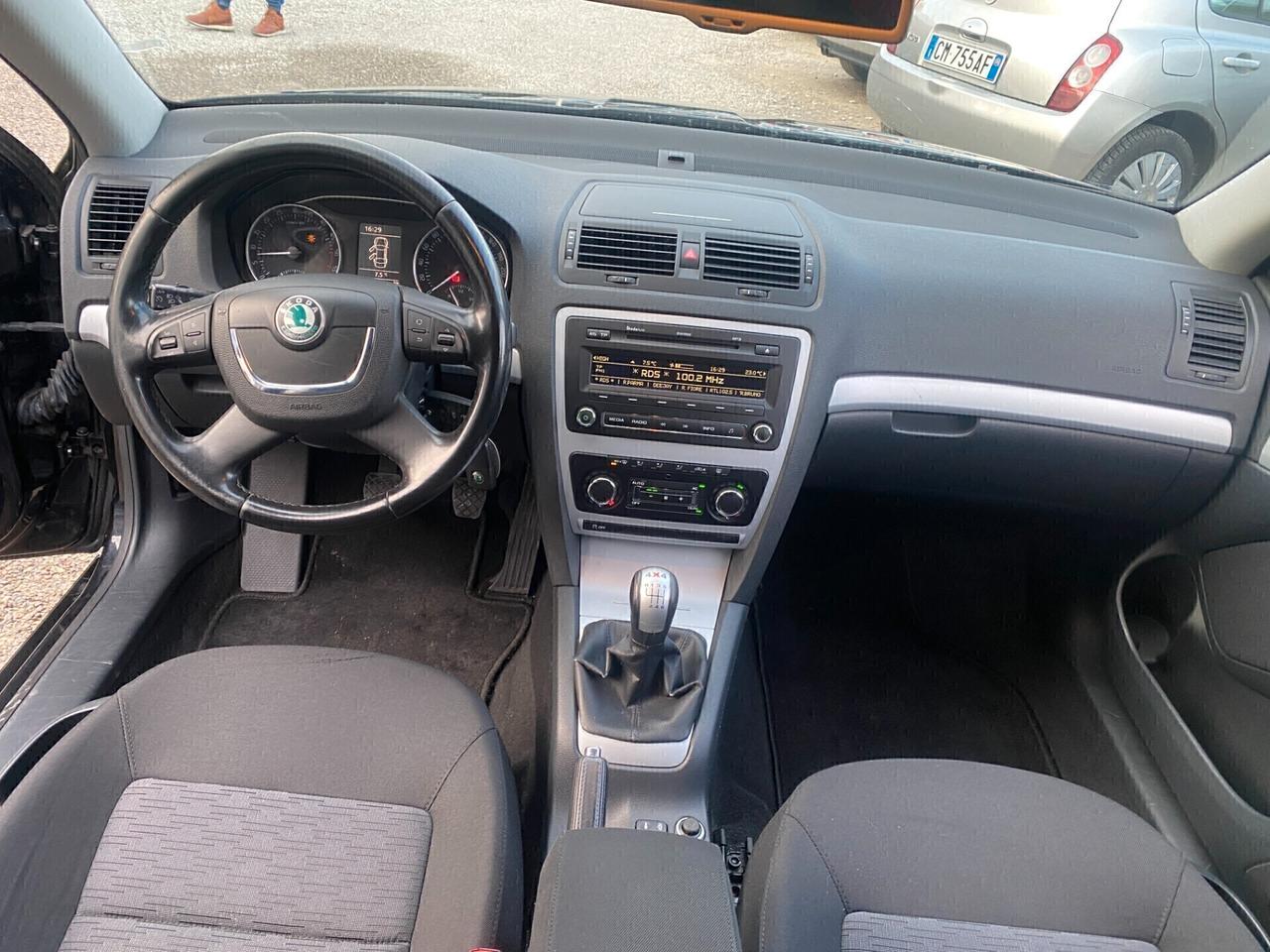 Skoda Octavia 1.6 TDI - 105CV - 4x4