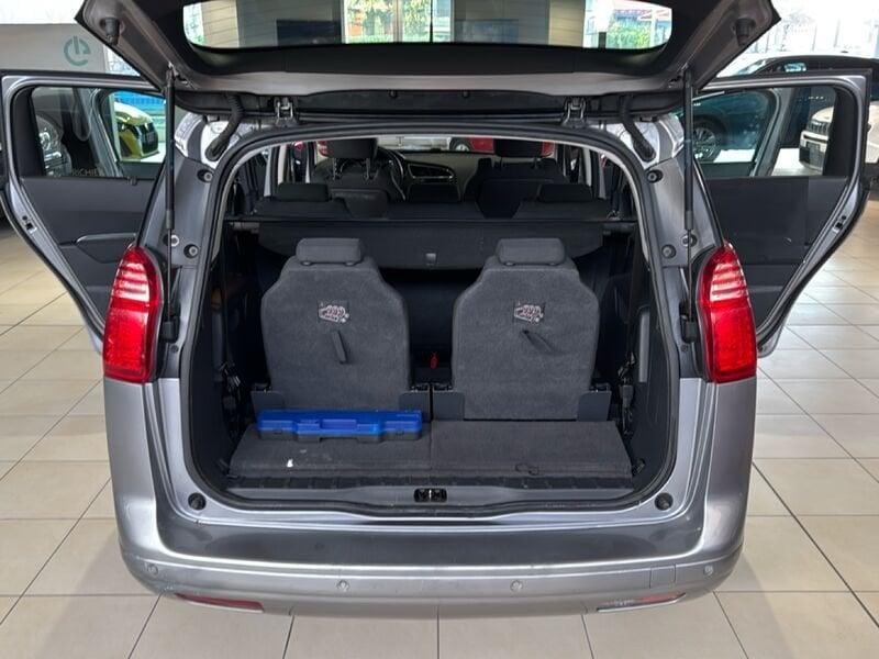 Peugeot 5008 1.6 8v HDi 115cv Allure FAP