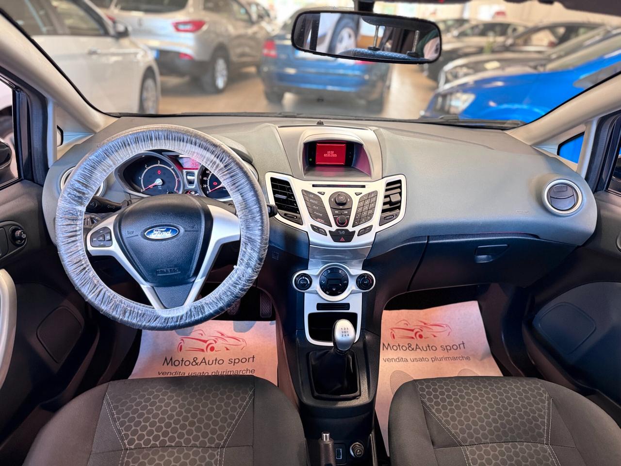 Ford Fiesta 1.4 TDCi 70CV 5 porte Titanium