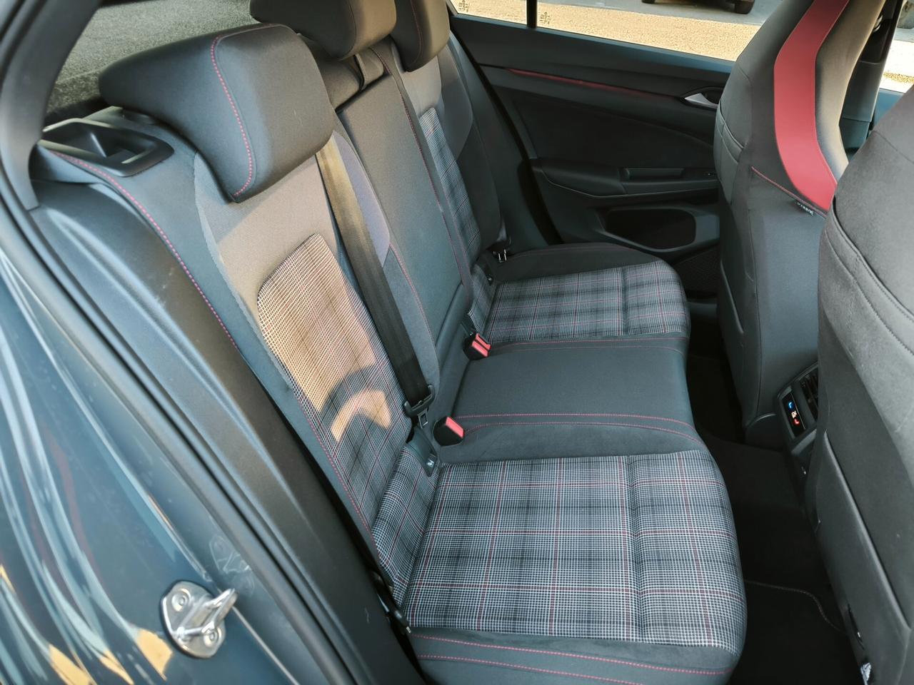 Volkswagen Golf 8.5 2.0 TSI GTI DSG