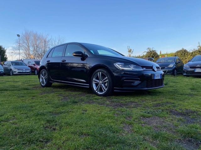 Volkswagen Golf 7.5 R-Line DSG * Appena tagliandata * Unipro.
