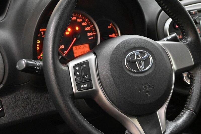 Toyota Yaris Yaris 1.0 5 porte Active