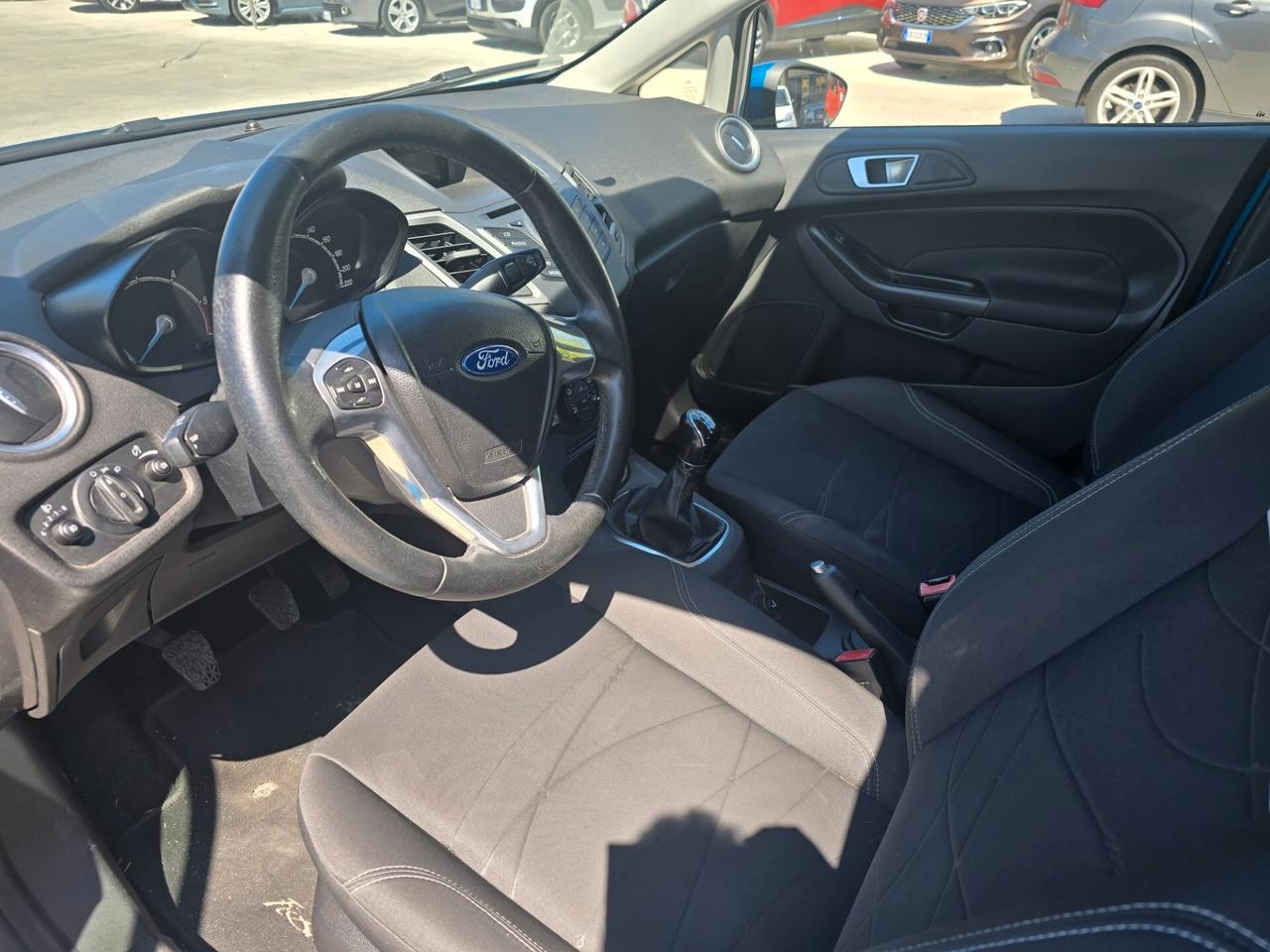 Ford Fiesta 1.5 TDCi 75CV 5 porte Titanium