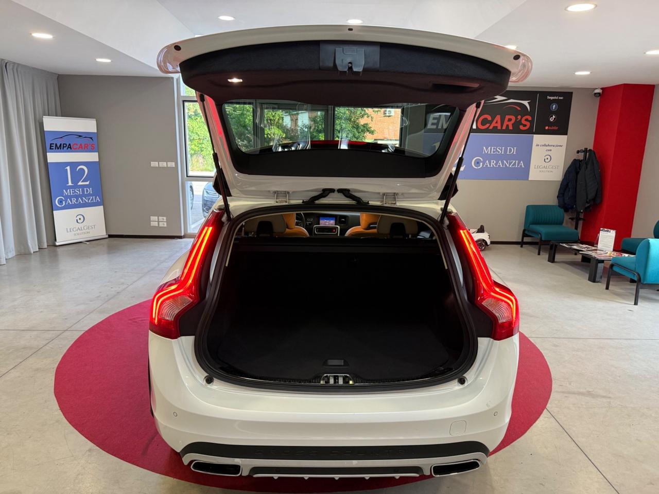 Volvo V60 Cross Country V60 Cross Country D4 Geartronic Business Plus