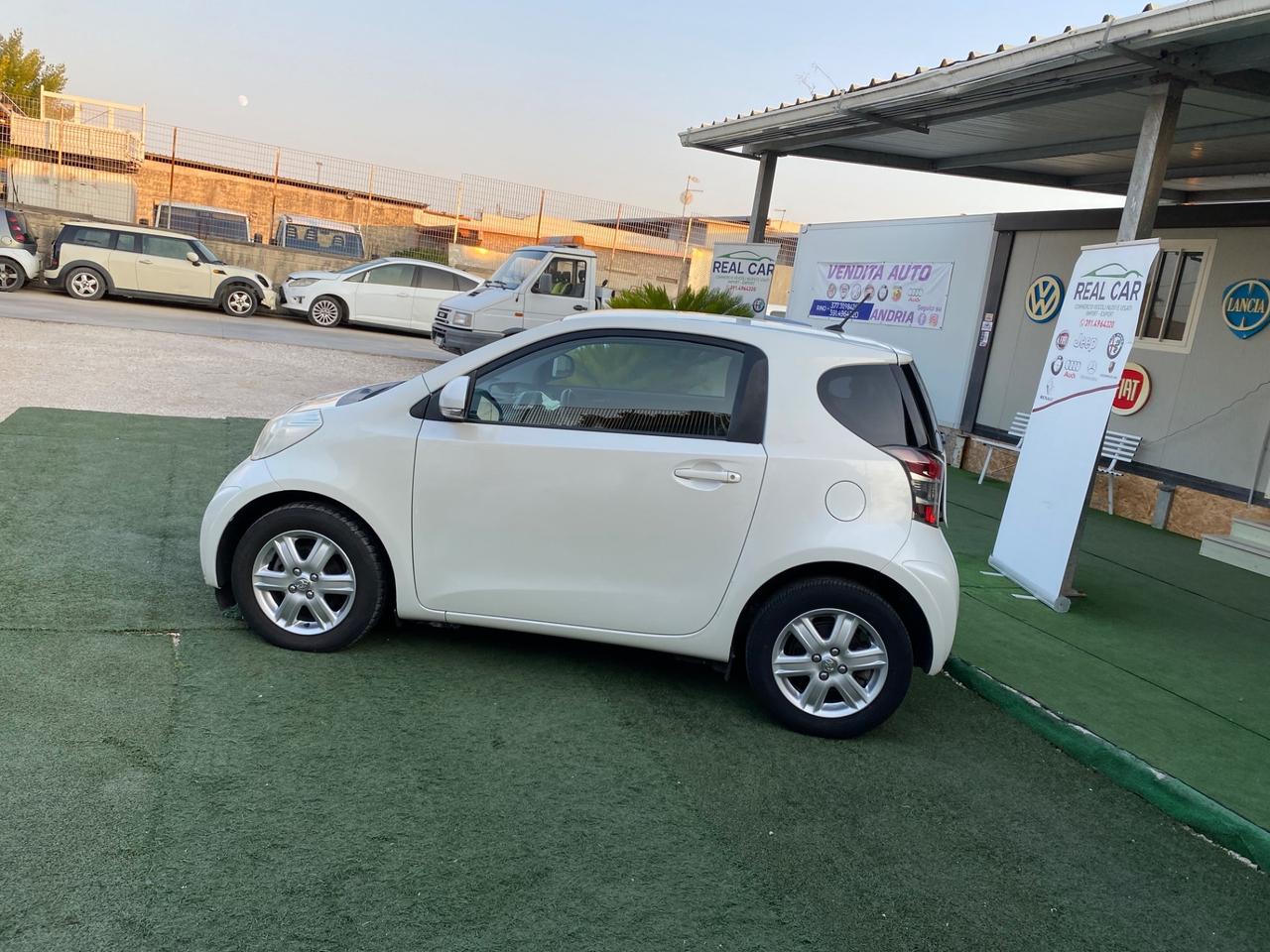 Toyota iQ Clima Benzina Neopatentati