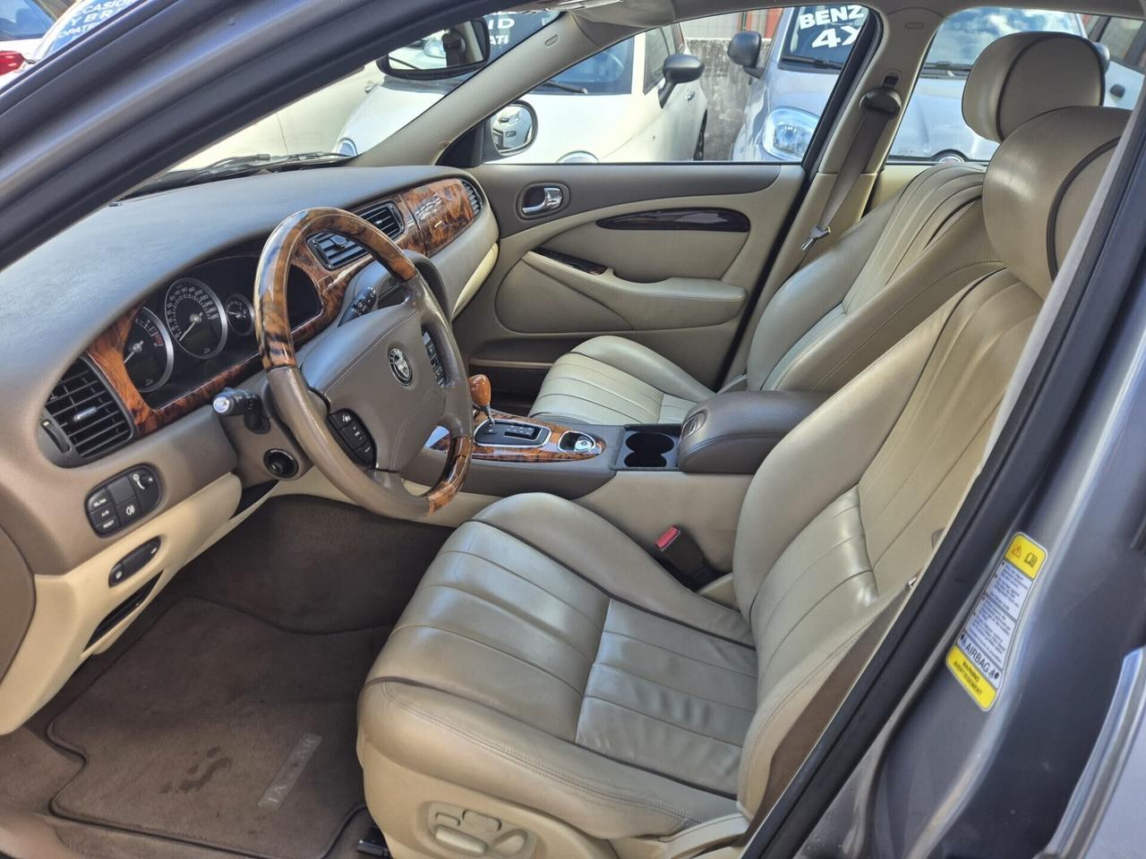 Jaguar S-Type 2.7 diesel V6 Executive- cambio auto