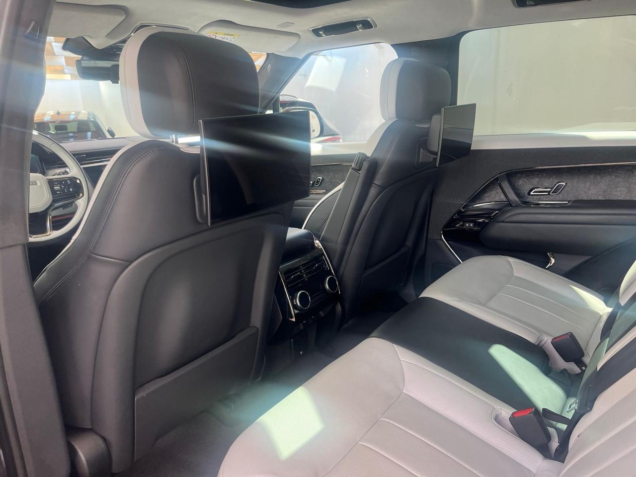 Land Rover Range Sport 3.0D l6 350 CV First Edition