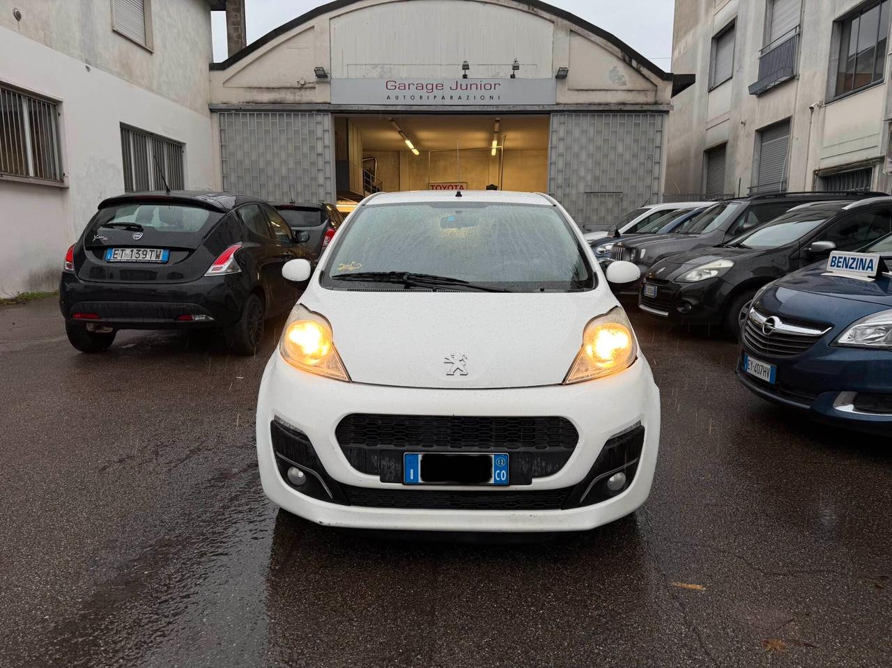 Peugeot 107 1.0 68CV 5p. Urban Move NEOPATENTATI