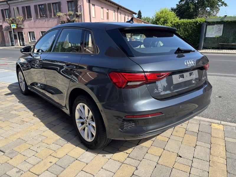 Audi A3 Sportback 30 2.0 tdi Business LED-NAVI-16"