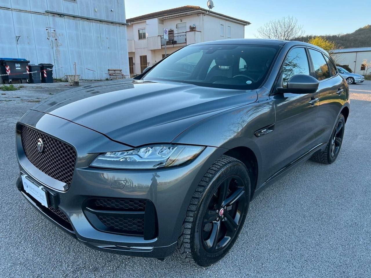 Jaguar F-Pace 2.0 D 180 CV AWD aut. R-Sport