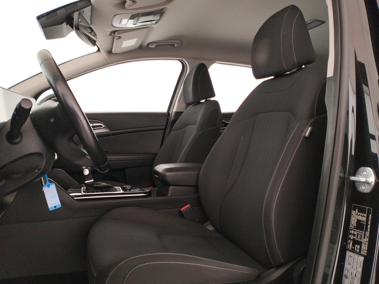 KIA SPORTAGE 1.6 crdi mhev Business dct - IVA ESPOSTA