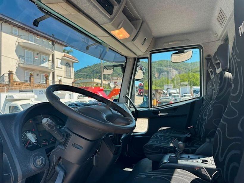 Iveco Eurocargo 100E21 Ribaltabile trilaterale+Gru FASSI