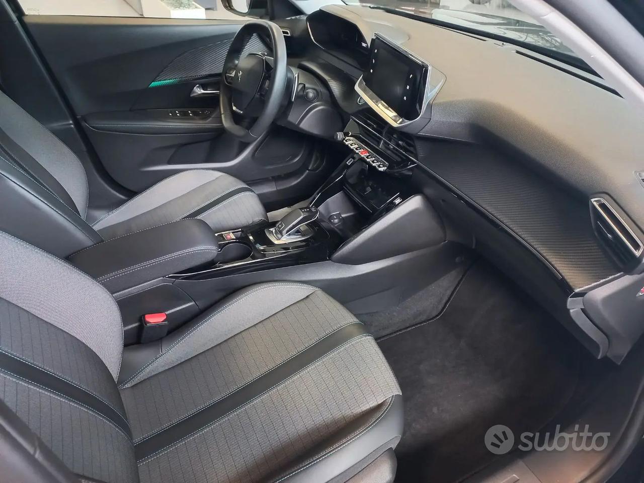 Peugeot 2008 Allure Pack S&S A/T iva deducibile