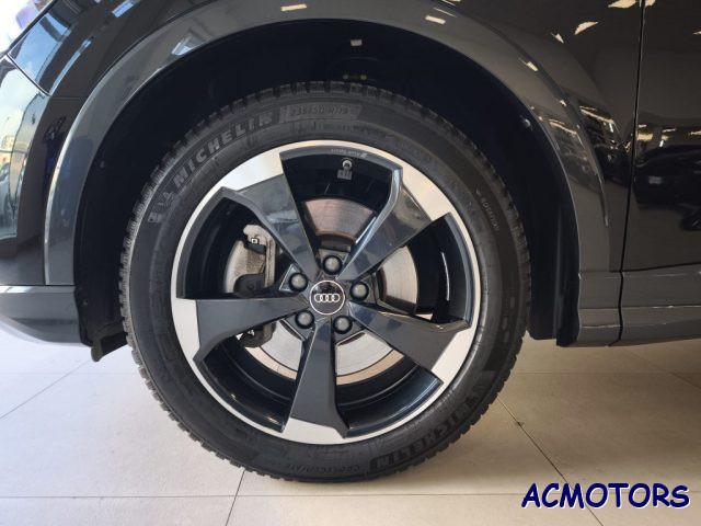 AUDI Q3 40 TDI quattro S tronic Business Advanced