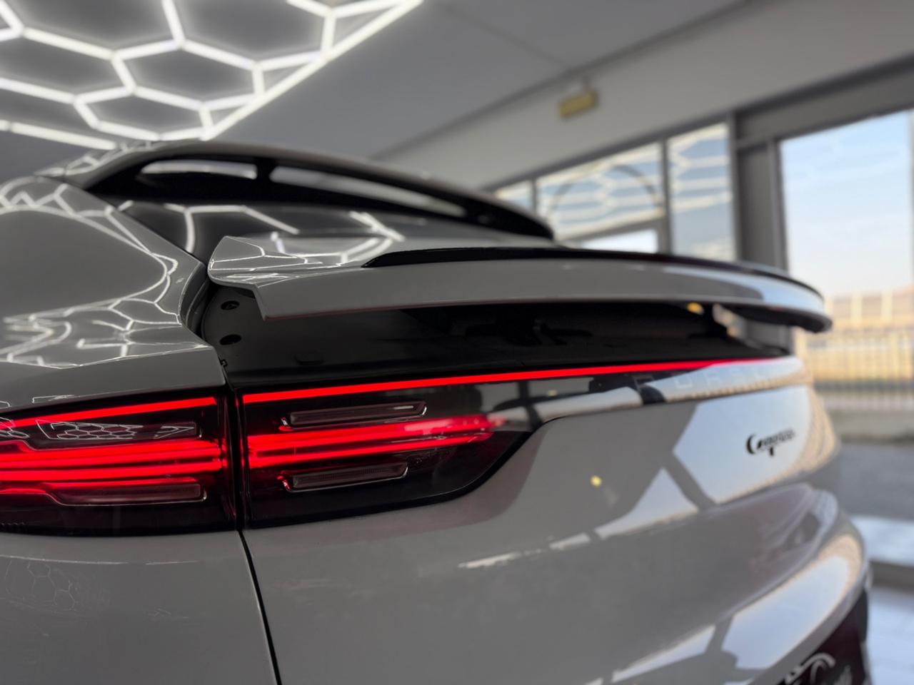 Porsche Cayenne 3.0 V6 E-Hybrid Platinum Edition IVA ESPOSTA