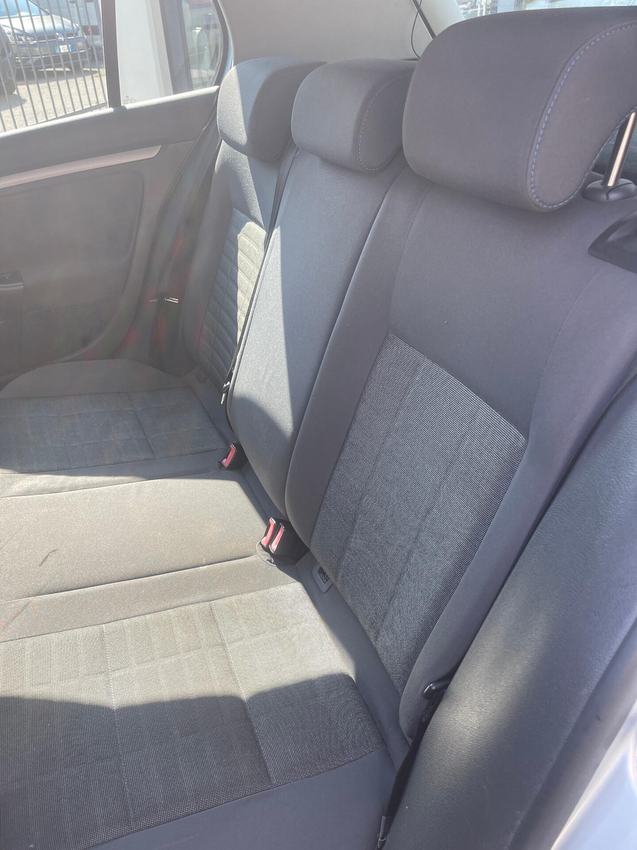 Volkswagen Golf 5p 1.900 TDI