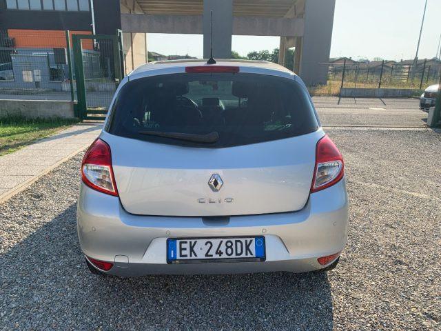 RENAULT Clio 1.2 16V 5 porte Live!