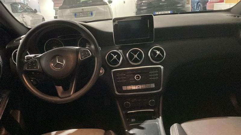 Mercedes-Benz Classe A A 160 d Automatic Sport
