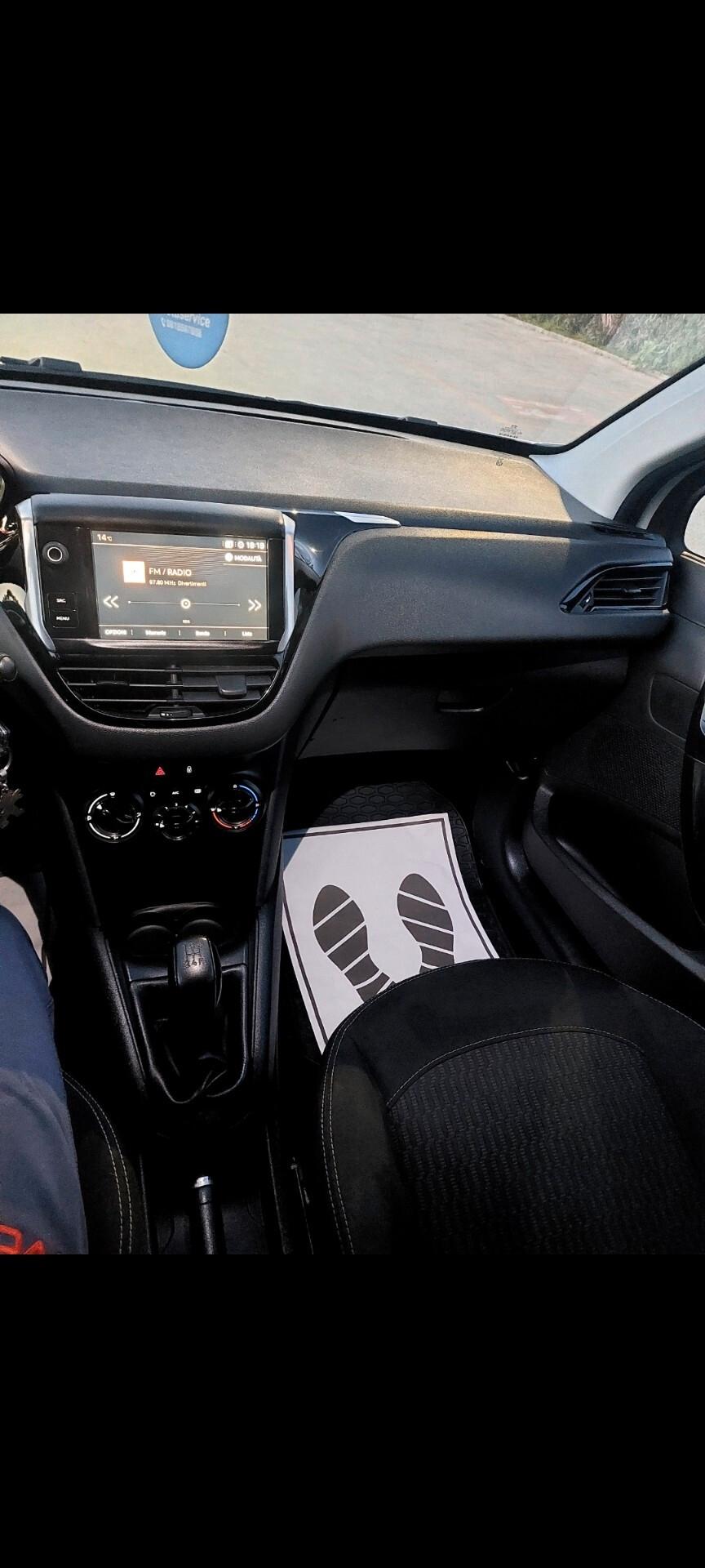 Peugeot 208 allure 1.5 diesel 2018 87 mila km