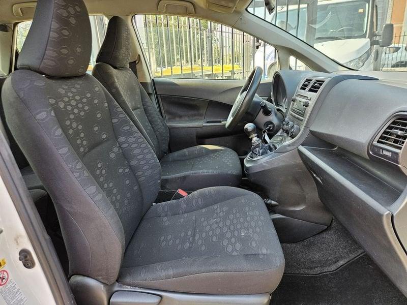 Toyota Verso-S 1.3 MT Active