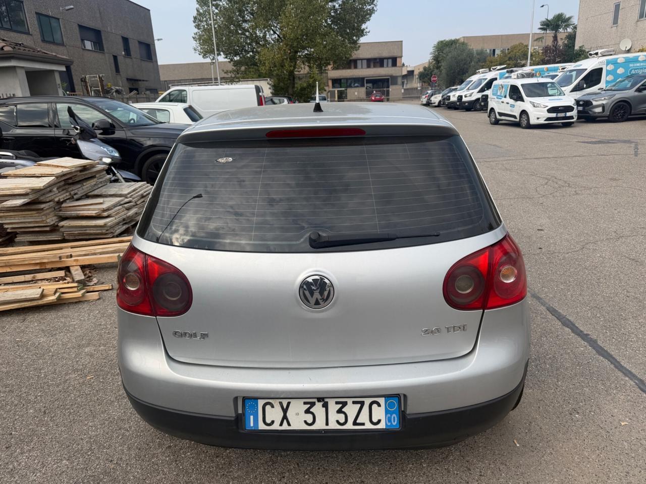 VW GOLF V 2.0TDI CERCHI 17 GTI