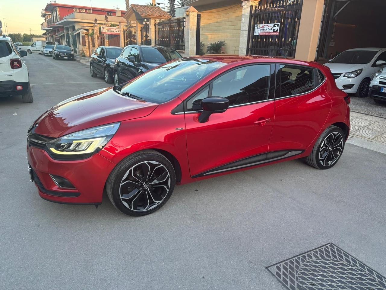 Renault Clio dCi 8V 90 CV 5 porte Moschino Intens