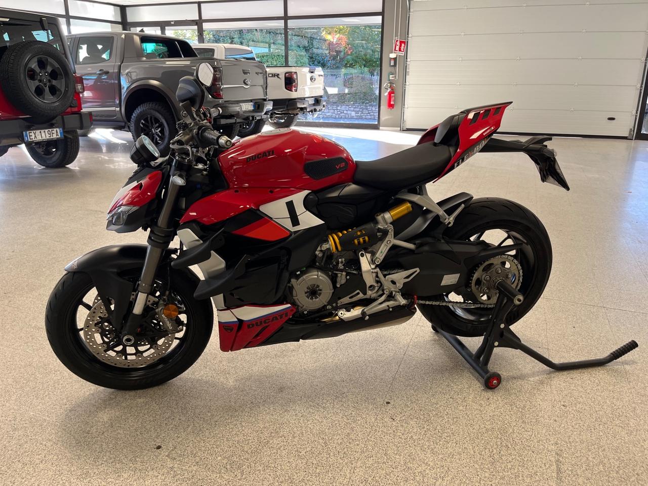Ducati Streetfighter V2 Desmo