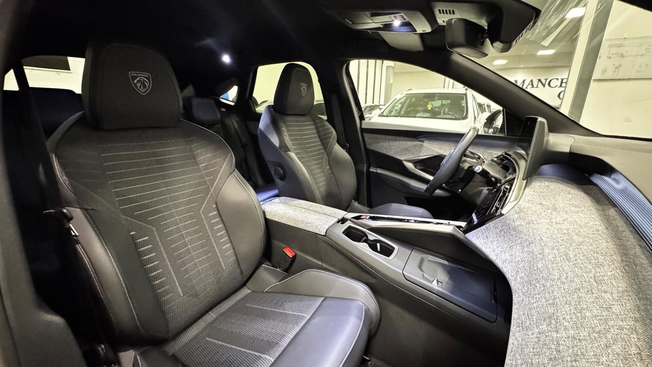 Peugeot 3008 Hybrid 136 e-DCS6 Allure