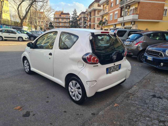 TOYOTA Aygo 1.0 12V VVT-i 3 porte Active Connect