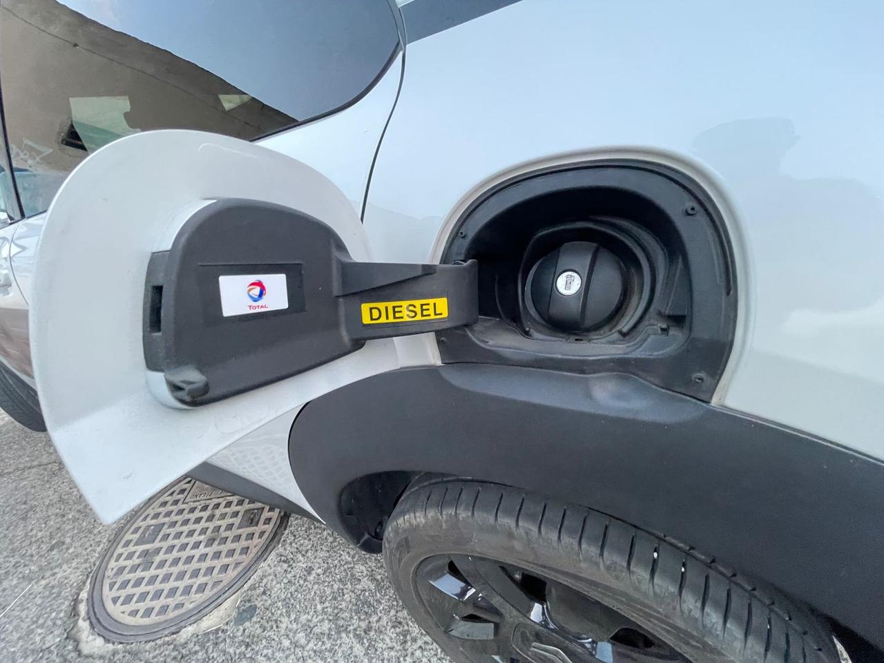 Citroen C4 Cactus 1.6 Blue HDi 100 Shine #12127