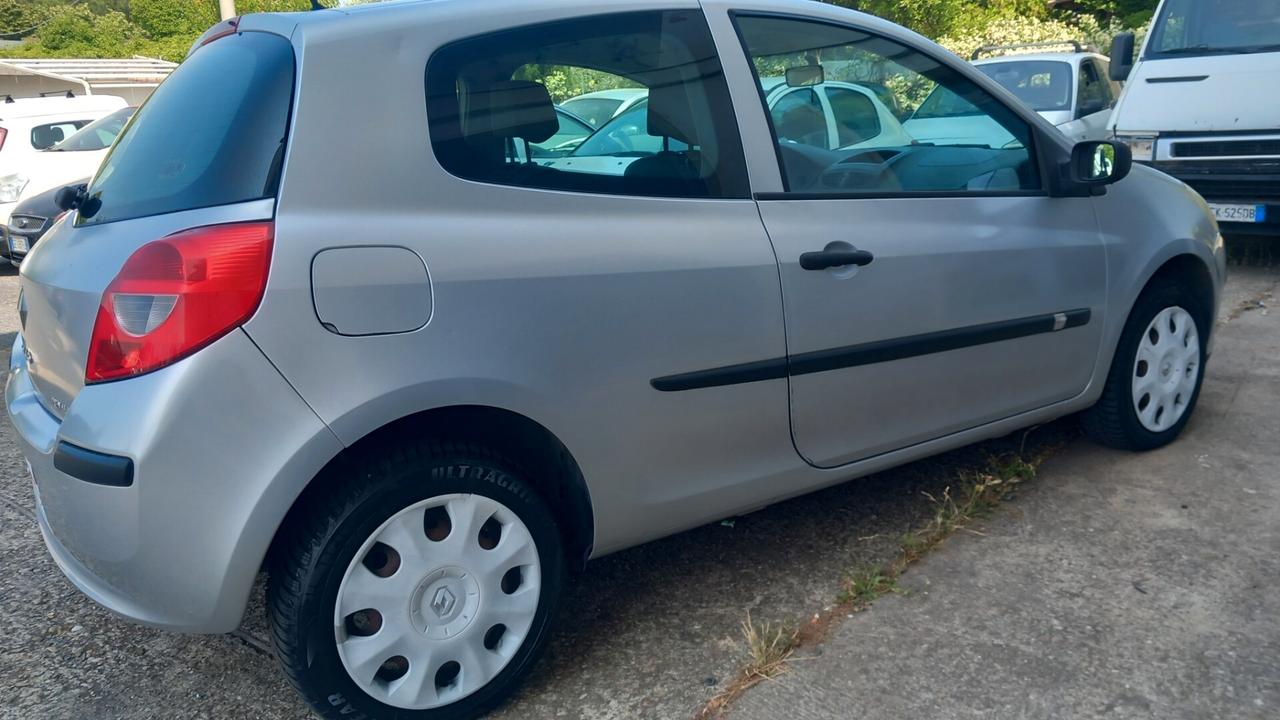Renault Clio Storia 1.2 3 porte Dynamique