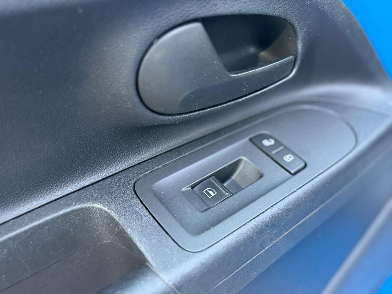 Volkswagen 1.0 5P move up! NEOPATENTATI OK